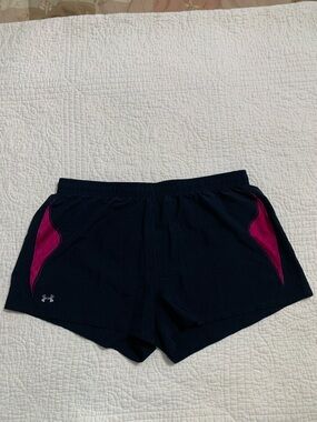 Women’s Under Armour Heat Gear Loose Running Shorts